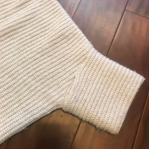 BCBGMaxAzria oversize wool blend sweater - Picture 4 of 8